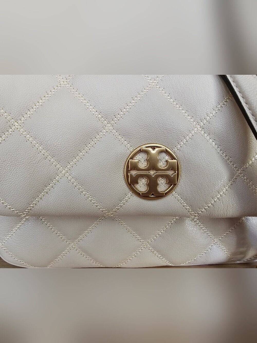 Tory Burch willa shoulder bag . - Picture 9 of 17